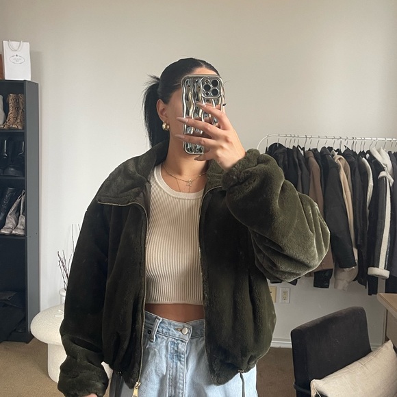 Olive Green Oversized Jacket - Picture 3 of 5